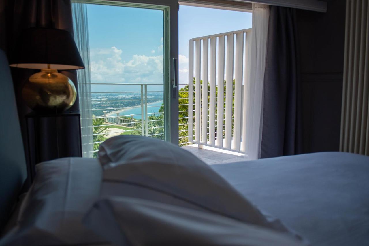 La Librata Boutique Hotel Terracina Exterior photo